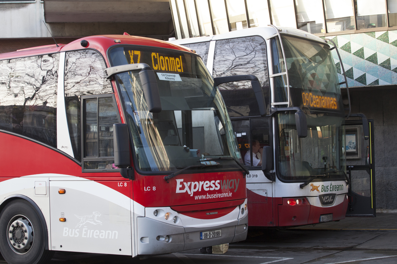 bus-ireann-says-it-will-continue-expressway-services-but-jobs-still-at-risk-fora