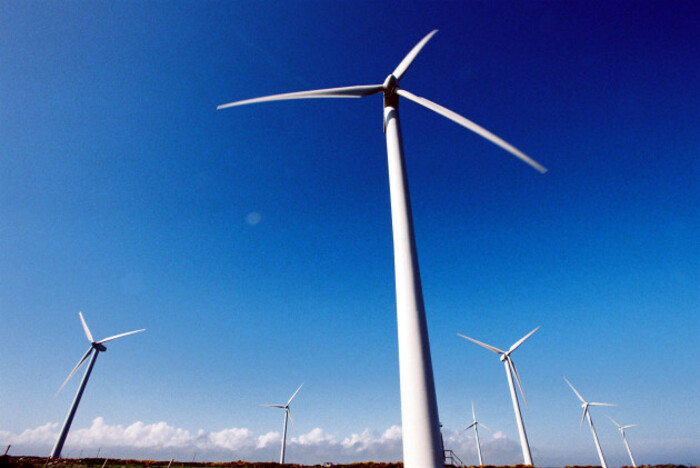 WIND FARMS GENERATED POWER IN IRELAND GREEN ENVIORNMENTAL ISSUES