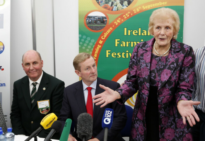 26/9/2013 L TO R. NPA Chairman James Sutton with T