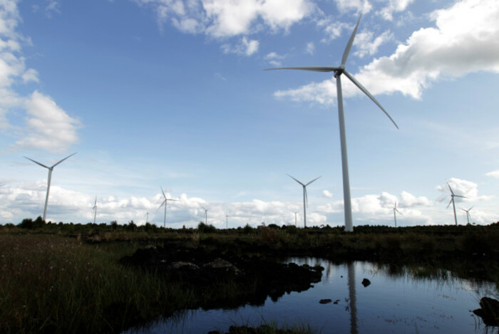 13/8/2014 Mount Lucas Wind Farms
