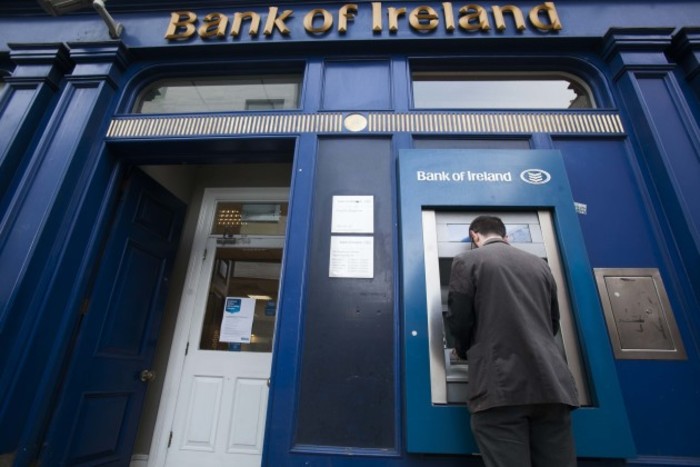 File Photo Bank of Ireland said today that&nbsp;customers will soon no longer be able to withdraw less than 700 euro or lodge less than 3,000 euro at the counter in some of its branches.&nbsp;Instead, customers will have to use ATMs or electronic banking.