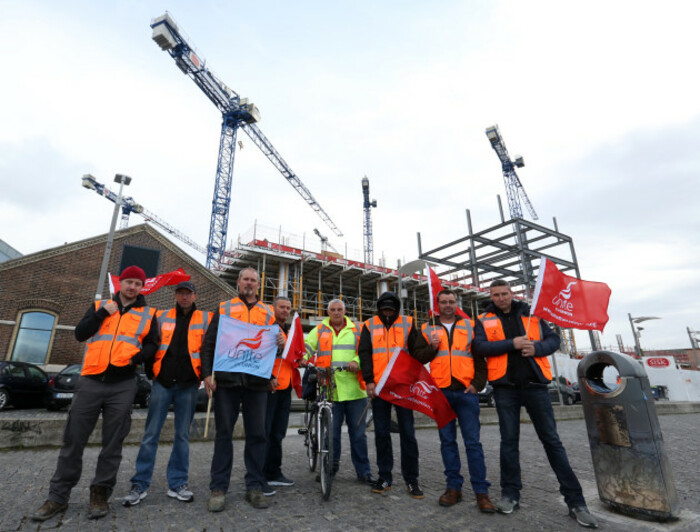 crane drivers 741_90519046