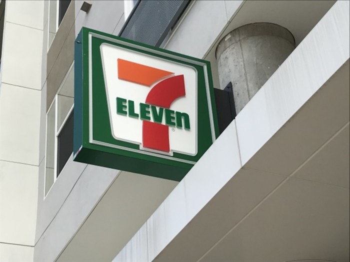 7-Eleven at odds with franchisees over new agreements