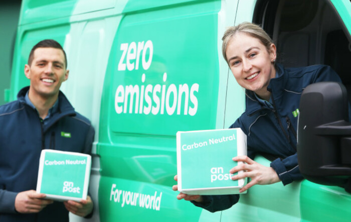 2726 Zero Emission postal_90564663