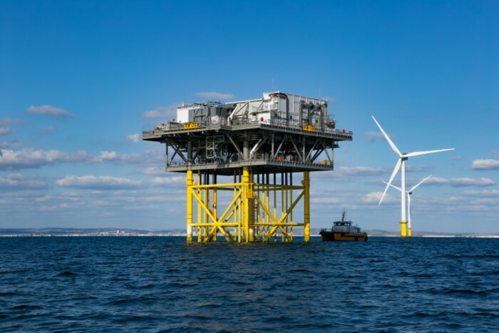 rampion-offshore-wind-farm-off-the-sussex-coast-of-england