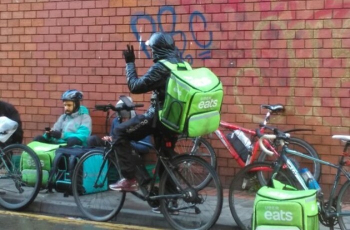 deliveroo-ubereats