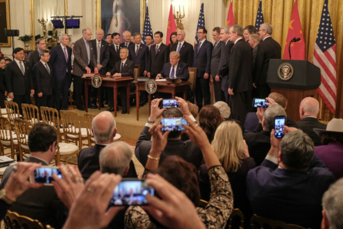 us-signs-phane-1-of-the-china-trade-deal-at-the-white-house